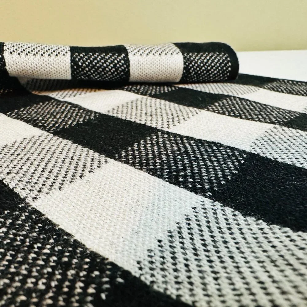 Warm Scarf Black & White Checkered Pattern Gift Box Long Winter Scarf